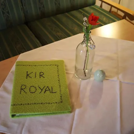 Kir Royal