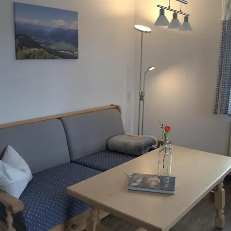 Kir Royal Apartamento *