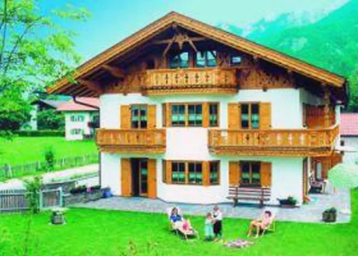 Kir Royal Apartman Krün